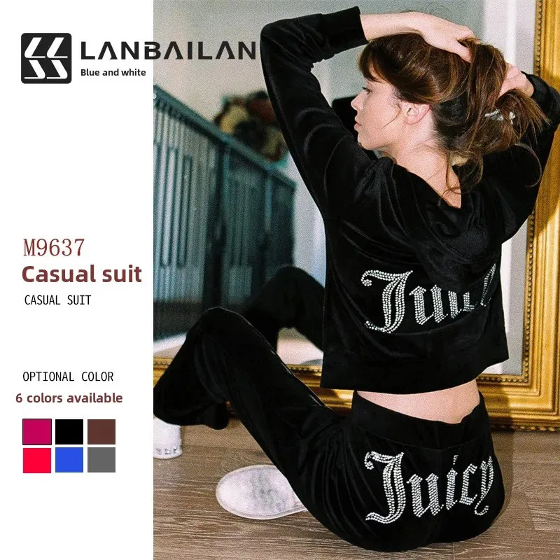 Embroidery Skirt - Damski dres sportowy na co dzień,