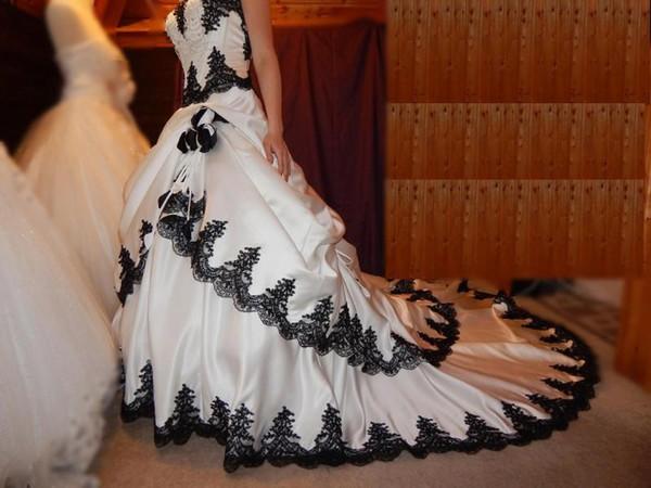 Embroidery White Dress - Suknia ślubna vintage gotycka czarno-biała, suknie