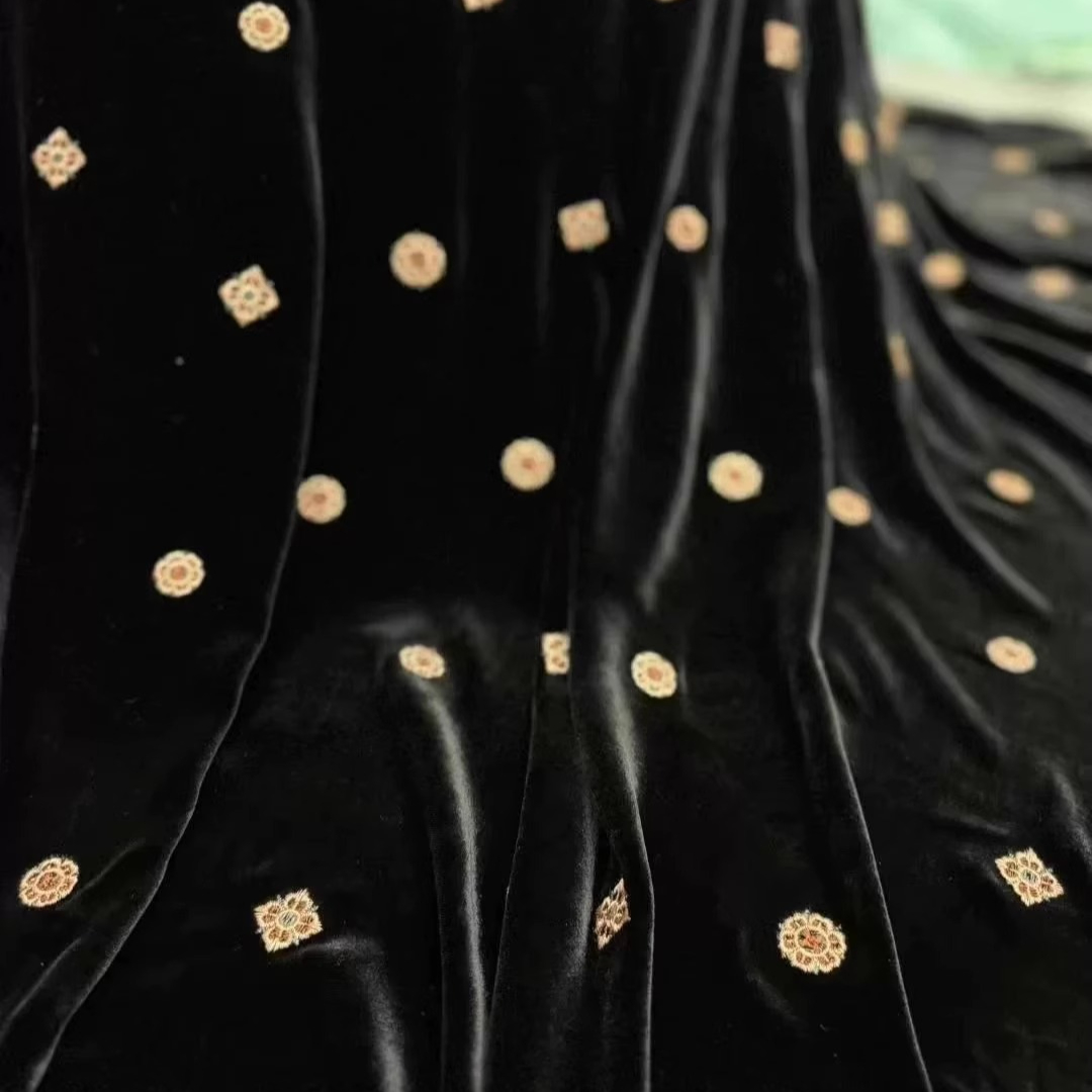 Tkanina z jedwabnej aksamitu,  – Embroidery Jacket recenzja i cena