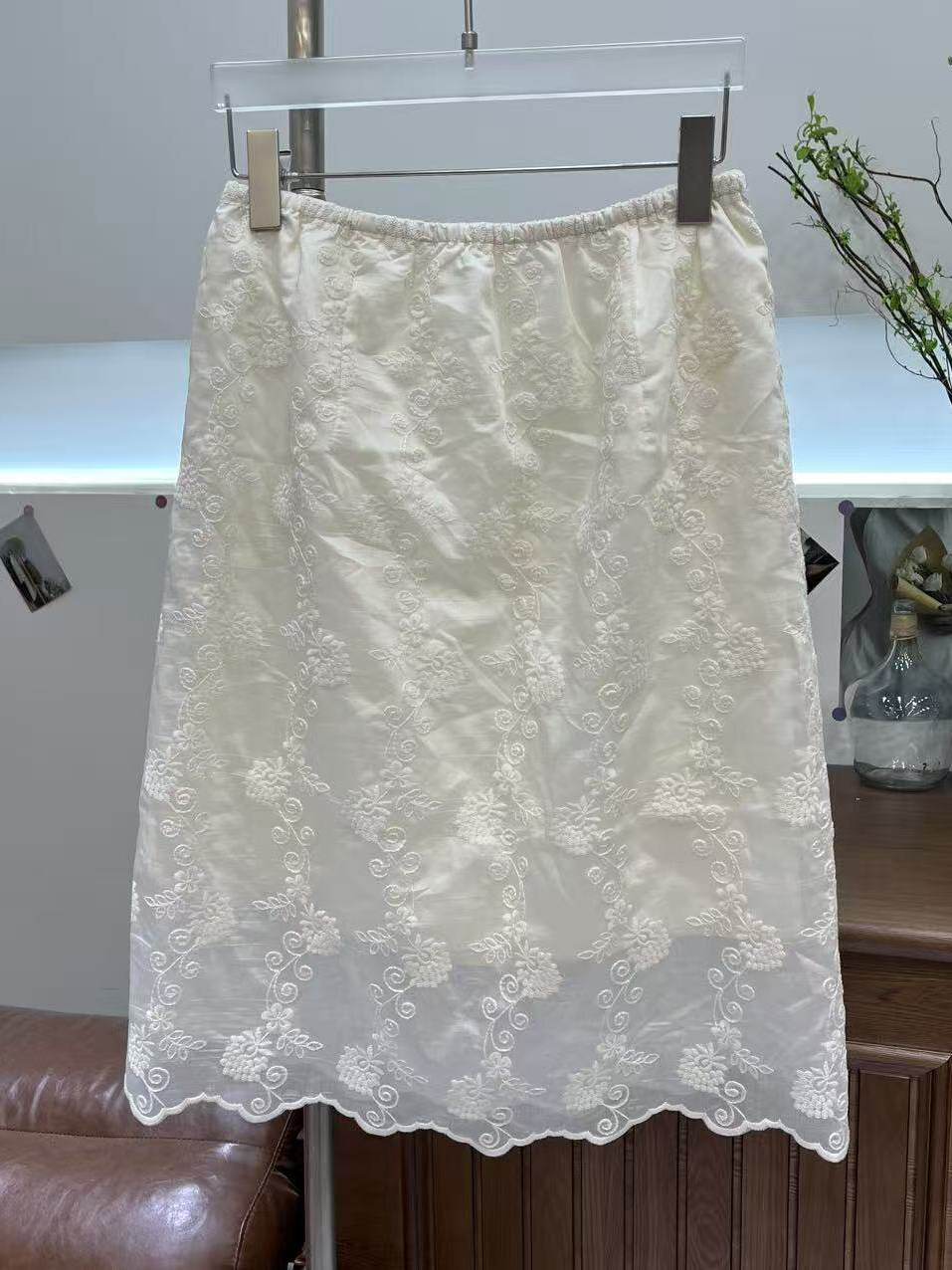 Spódnica damska w stylu koreań – Embroidery Skirt recenzja i cena