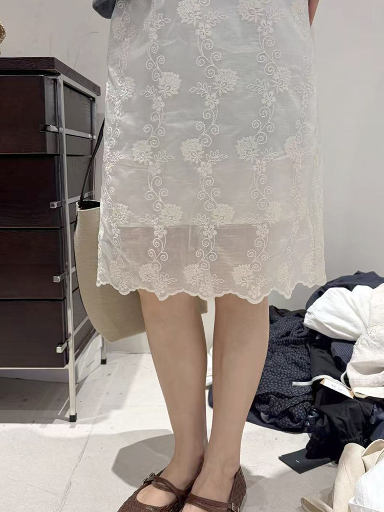 Spódnica damska w stylu koreań – Embroidery Skirt recenzja i cena