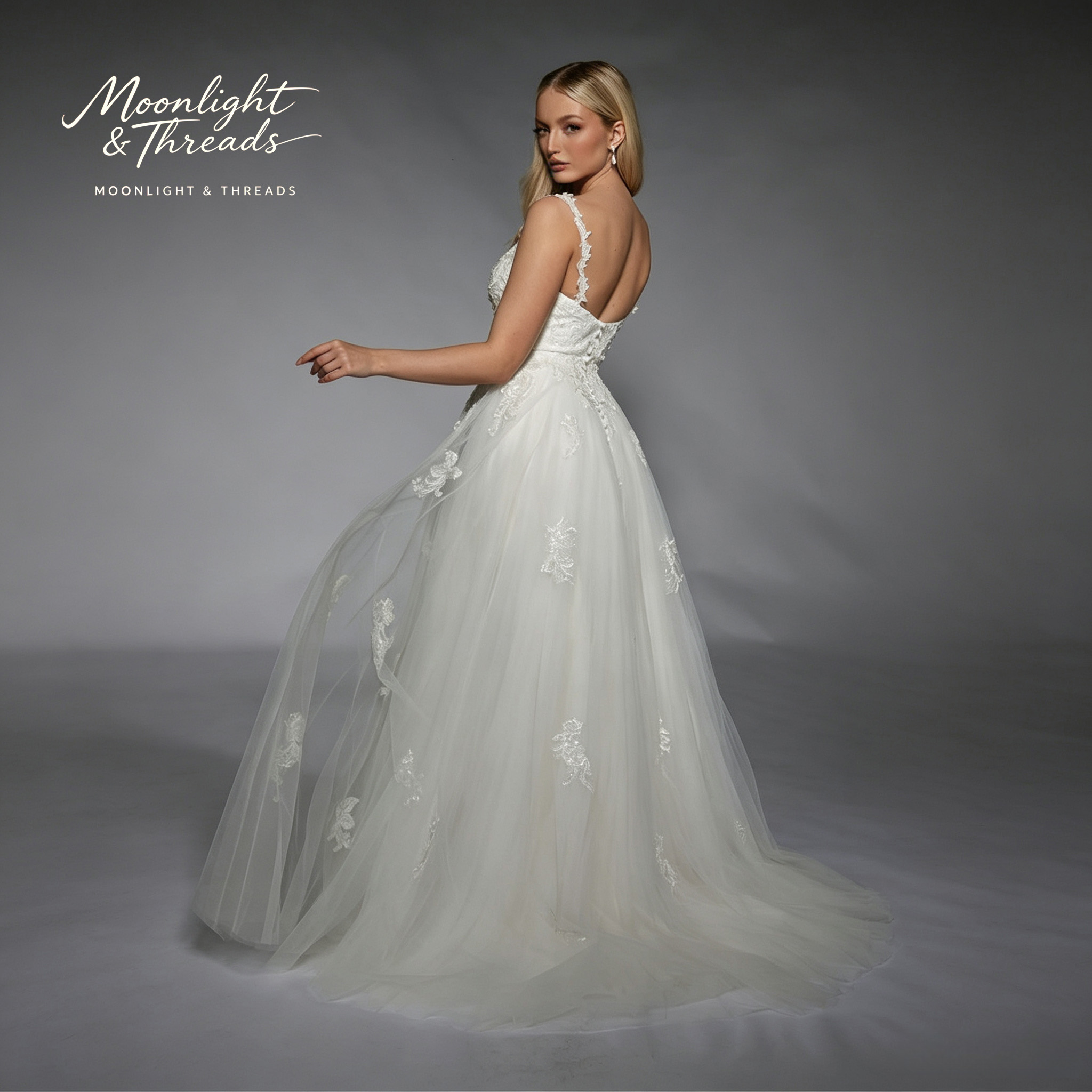 Biała tiulowa suknia bez rękaw – Embroidery White Dress recenzja i cena