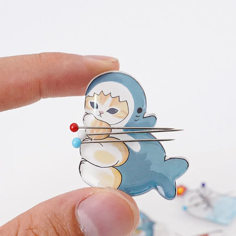 Urocza igła akrylowa w kształc – Needle Minder Magnet recenzja i cena