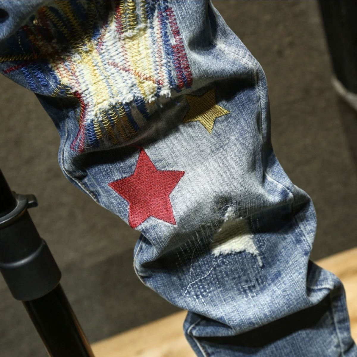 Luksusowe amerykańskie jeansy  – Embroidery On Jeans recenzja i cena