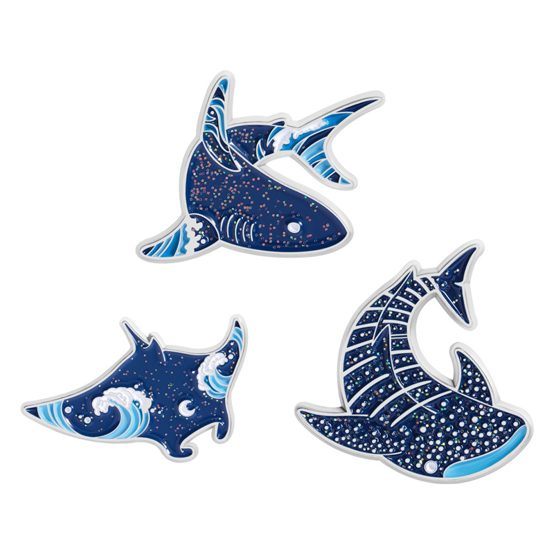 Emaliowane przypinki z motywam – Embroidery Whale recenzja i cena