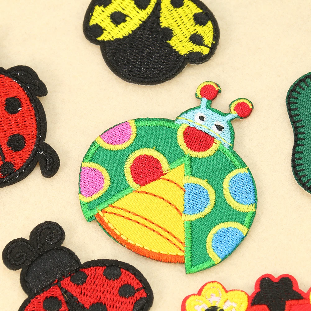 2PC kreskówka biedronka cztery – Embroidery Lady Bug recenzja i cena