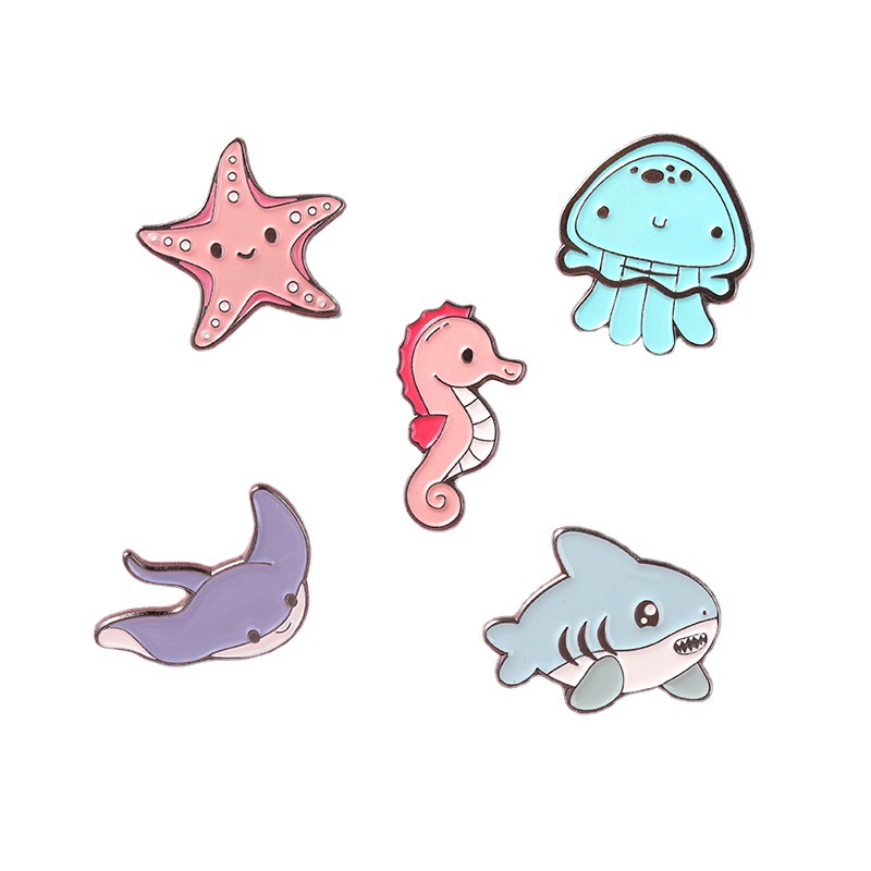 Urocze emaliowane przypinki z  – Embroidery Whale recenzja i cena